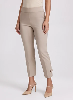 Pantalon Sofia à jambe étroite patte – court