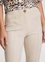 Pantalon Emma à jambe étroite – court