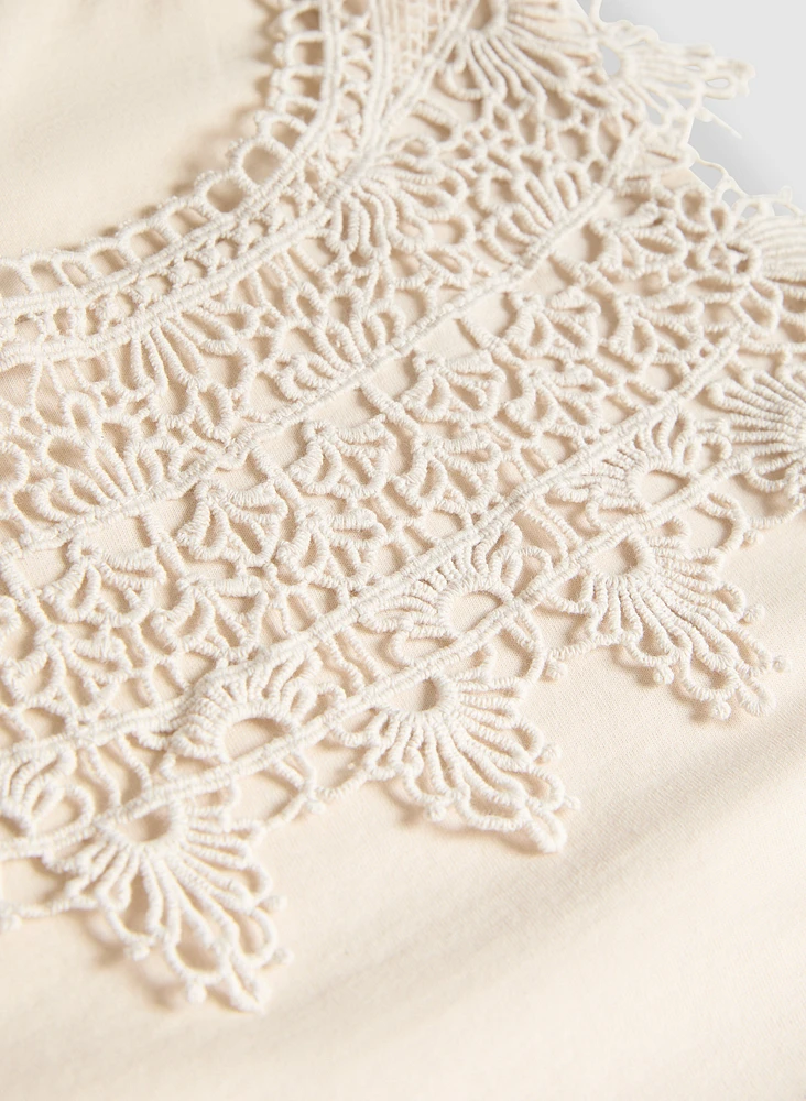 Débardeur à encolure en crochet