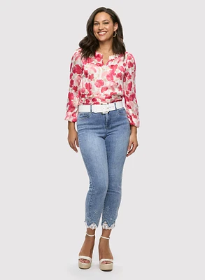 Blouse florale et jean à broderies 