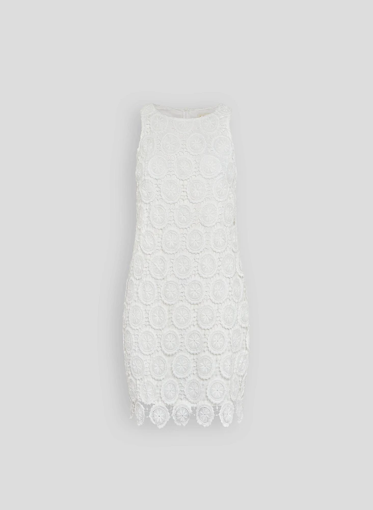 Robe en dentelle crochetée