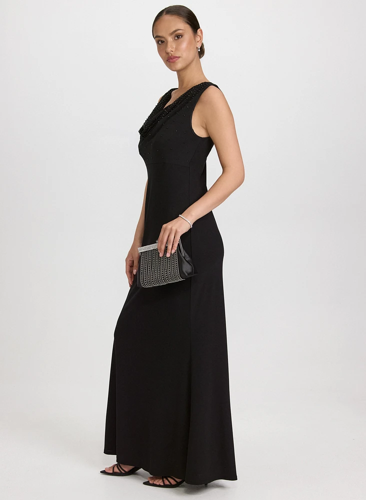 Robe à col bénitier