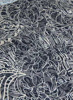 T-shirt à motif paisley