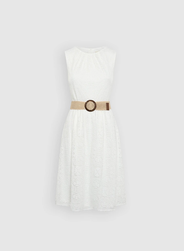 Robe crochetée à ceinture
