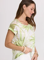 T-shirt tropical à détail en crochet