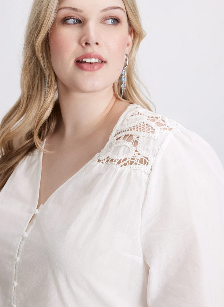 Blouse à détails en dentelle