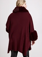Poncho à encolure et poignets en fausse fourrure