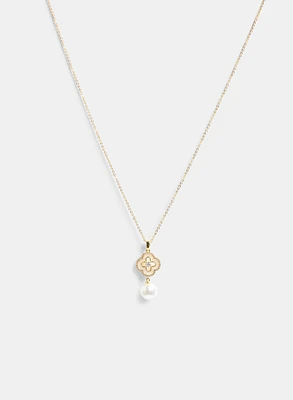 Pearl & Clover Pendant Necklace