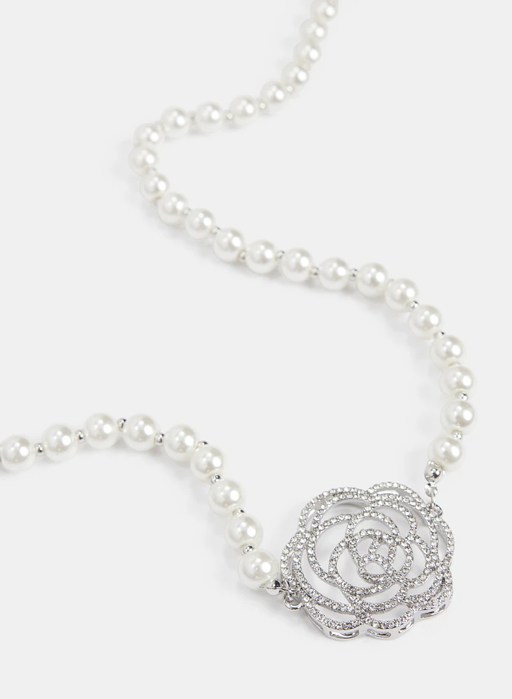 Rose Pendant Pearl Necklace