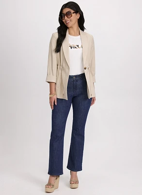 Veste à bouton unique et jean à jambe semi-évasée