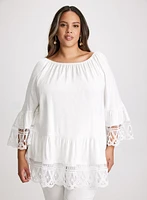 Blouse à volant et broderies décoratives