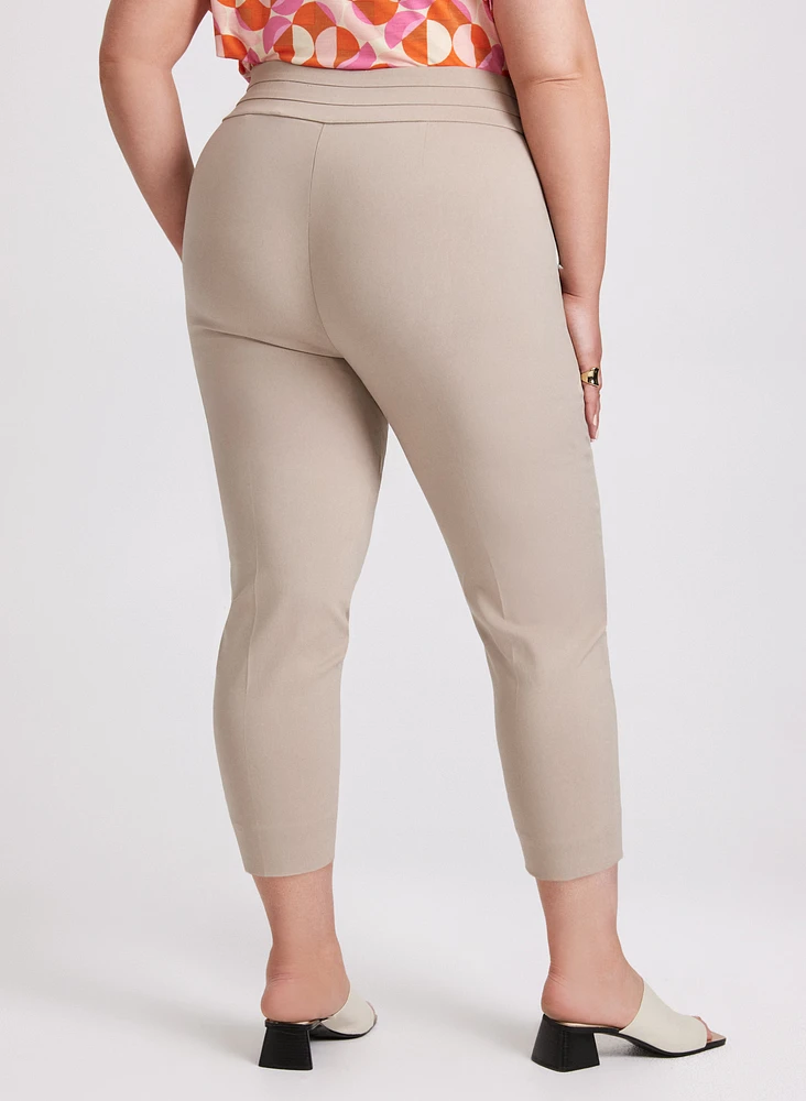 Pantalon Sofia à jambe étroite – court