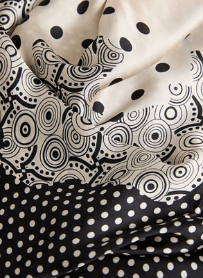 Foulard soyeux à motif pois