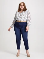 Blouse à manches bouffantes et jean à ourlet orn