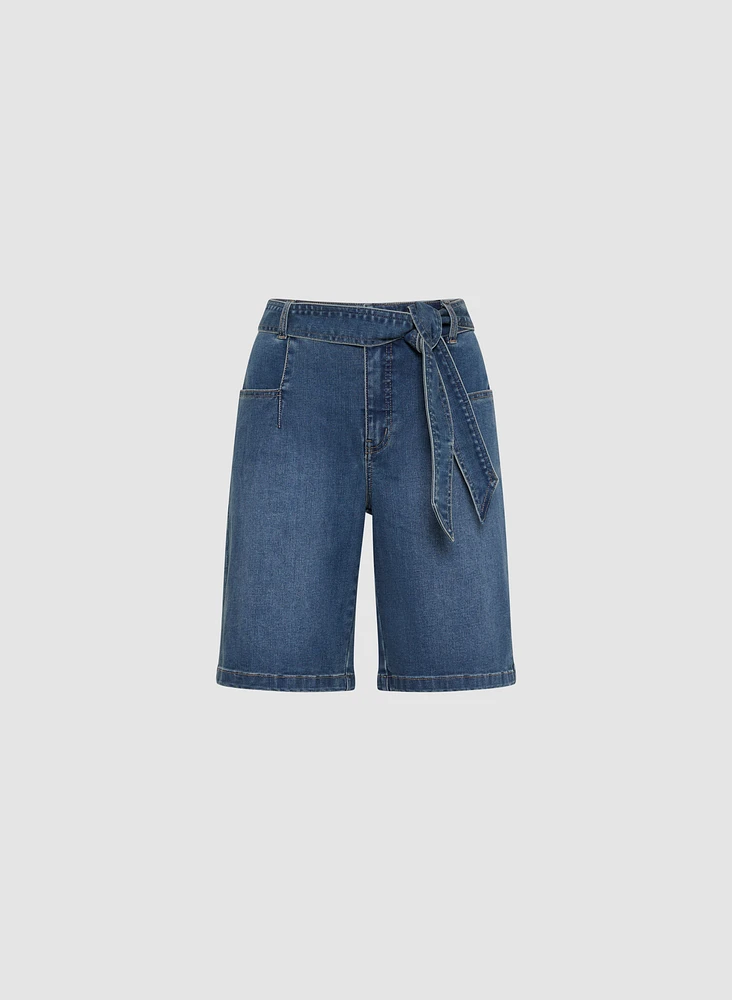 Short en jean avec ceinture à nouer