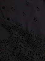 Blouse boutonnée à oeillets