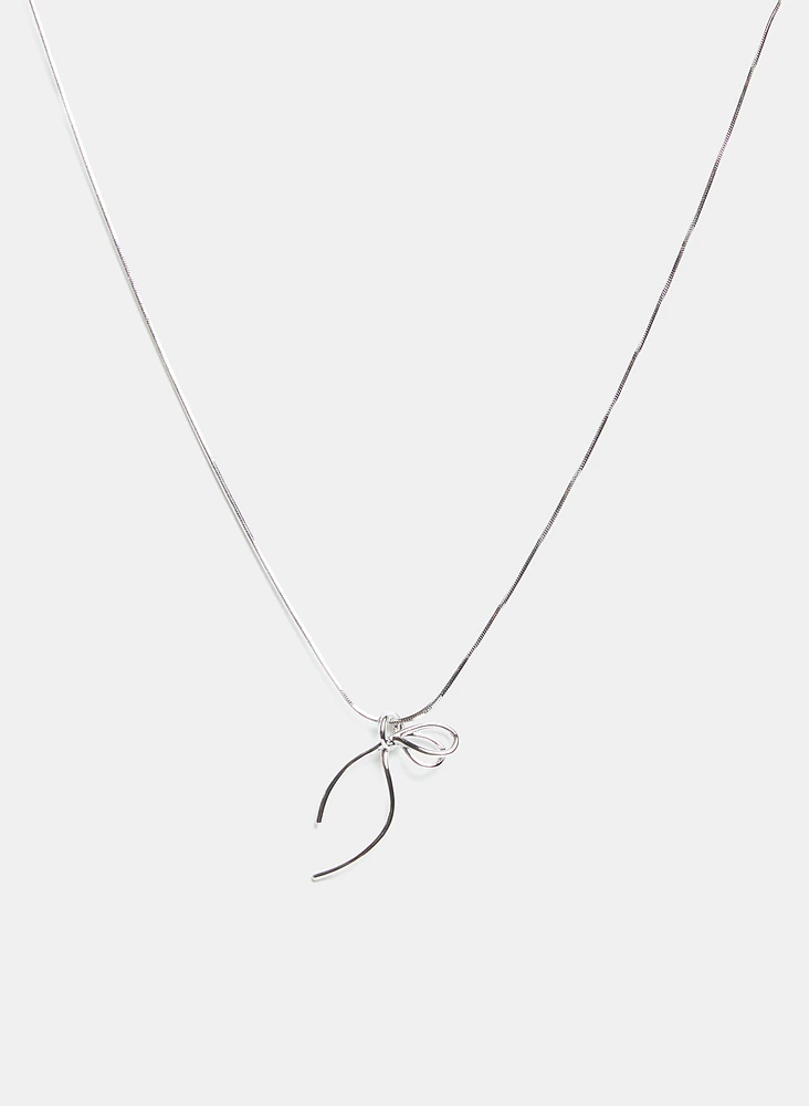 Collier à pendentif de boucle
