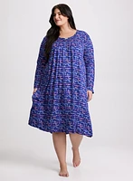 Robe de nuit à motif texte