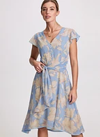 Robe florale ceinturée