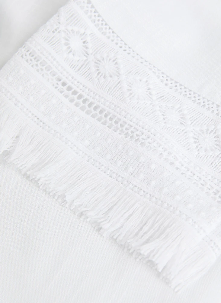 Blouse en mélange de lin avec manches à broderies et franges