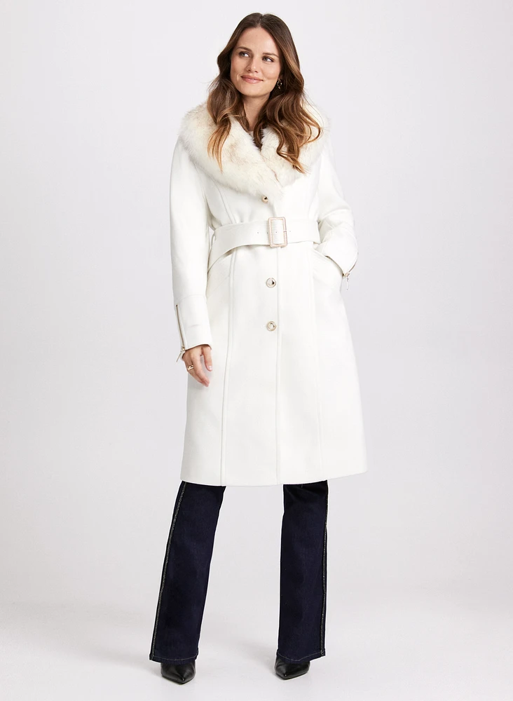 Manteau en mélange de laine à fausse fourrure