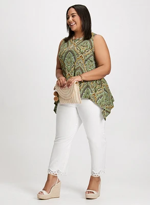 Sleeveless Paisley Top & Lace Hem Denim Capris