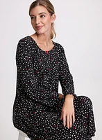 Robe de nuit à motif pois et coeurs