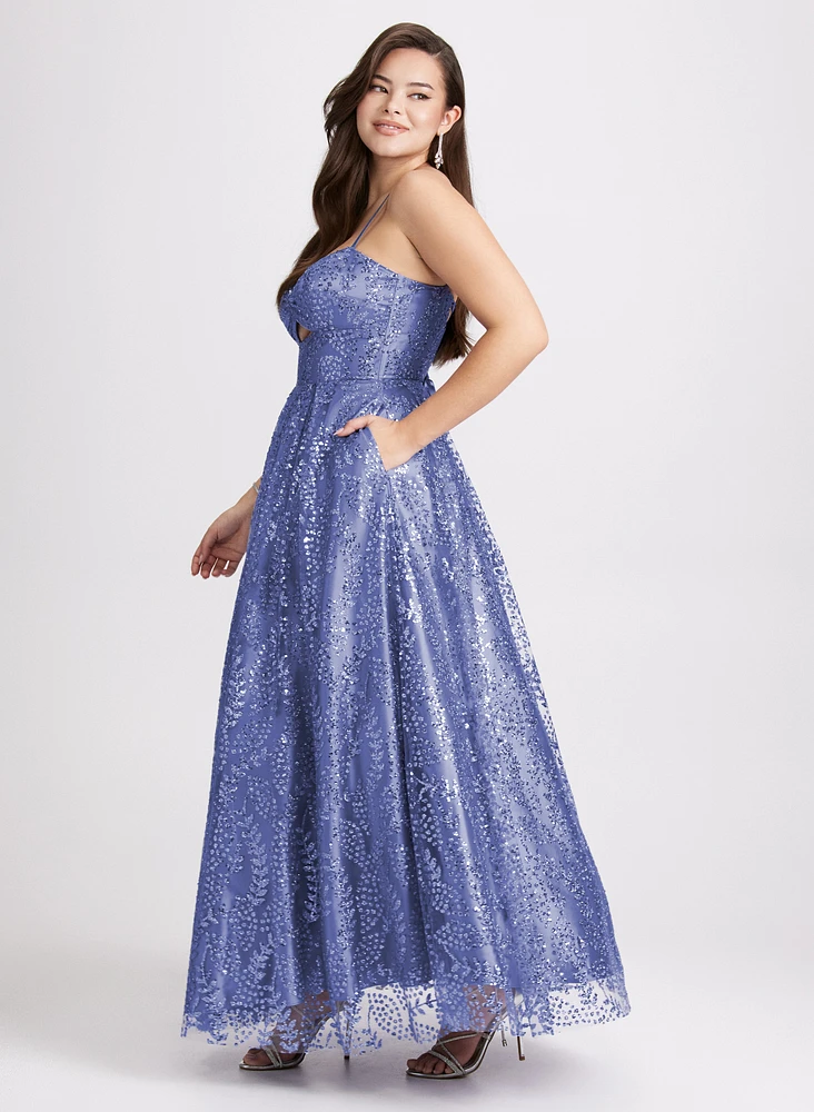 Robe paillettes à encolure en coeur