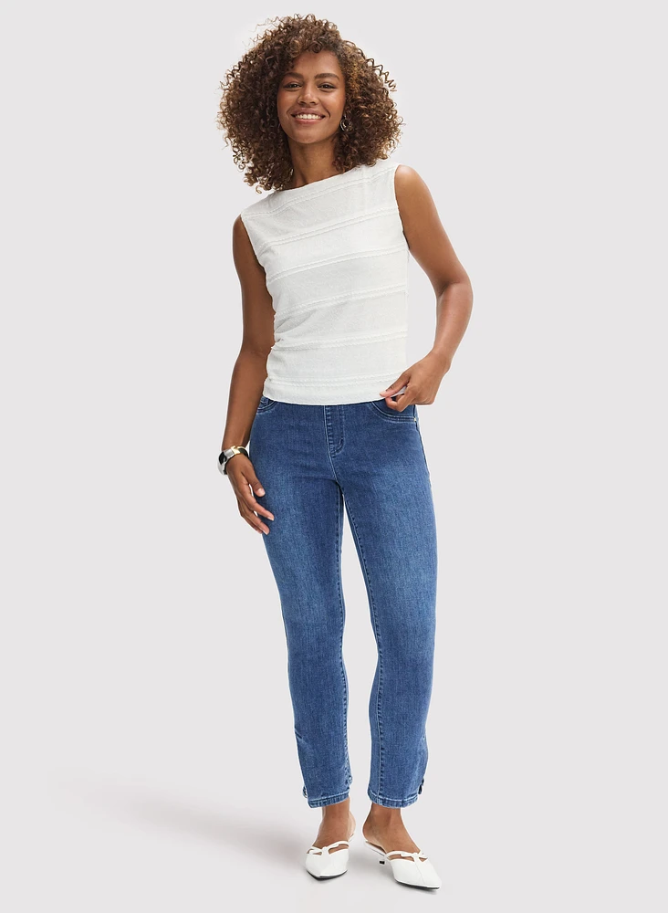 Sleeveless Lace Tank Top & Hem Slit Jeans