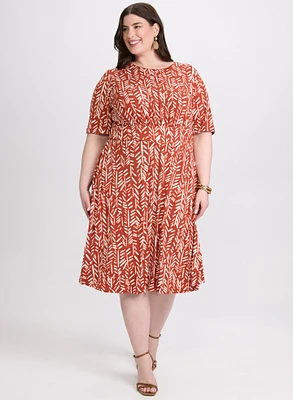Robe à motif feuilles abstrait