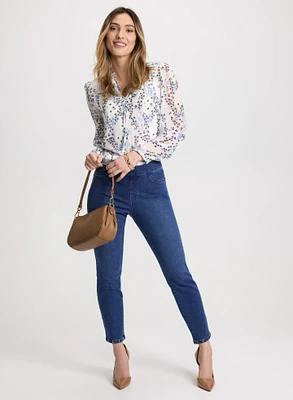 Floral Ruffle Neck Blouse & Pull-On Slim Leg Jeans