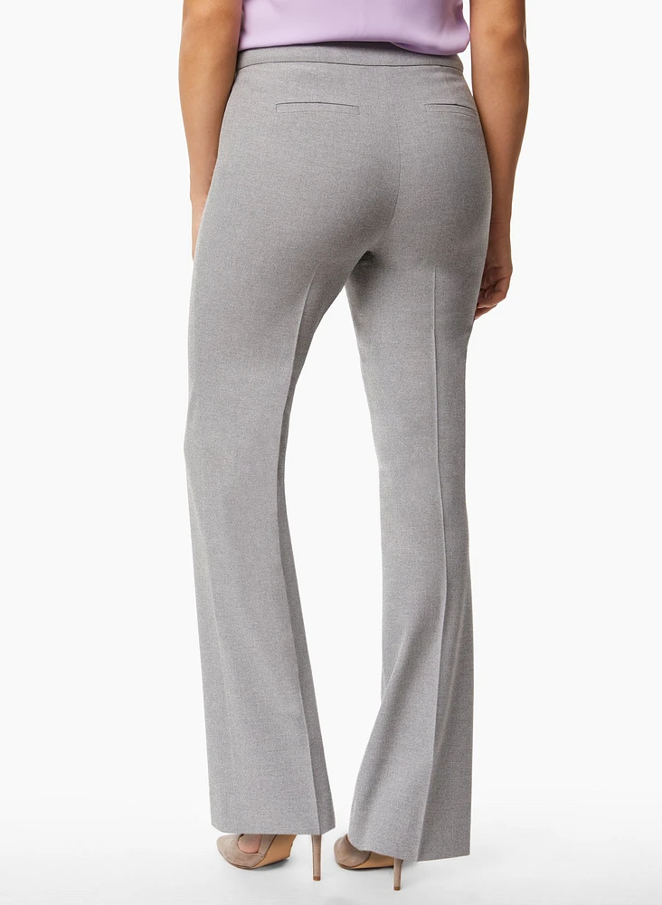 Pantalon coupe cité à jambe semi-évasée