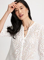Blouse boutonnée à oeillets