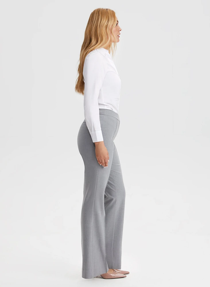 Pantalon coupe cité à jambe semi-évasée