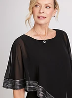 Robe courte asymétrique à effet cape