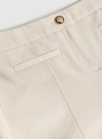 Pantalon Emma à jambe étroite – court