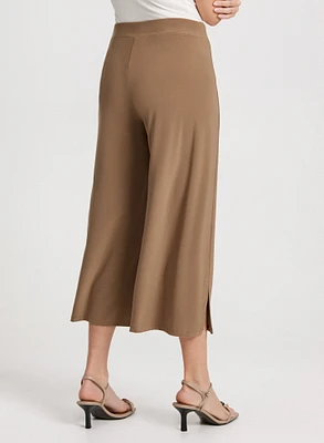 Wide Leg Pull-On Capris