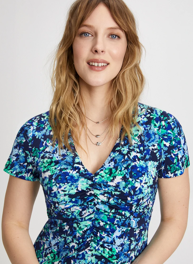 Robe fleurie à détails froncés