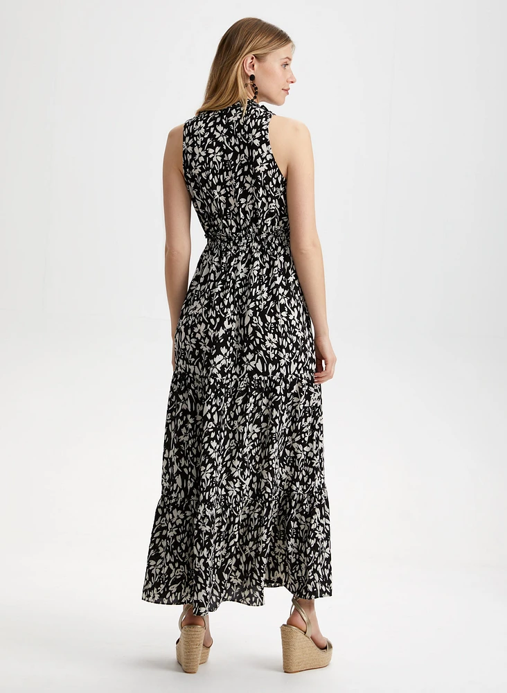 Robe maxi sans manches à col montant
