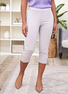 Lattice Detail Capris
