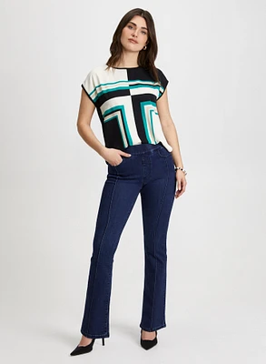 Geometric Print Top & Bootcut Jeans