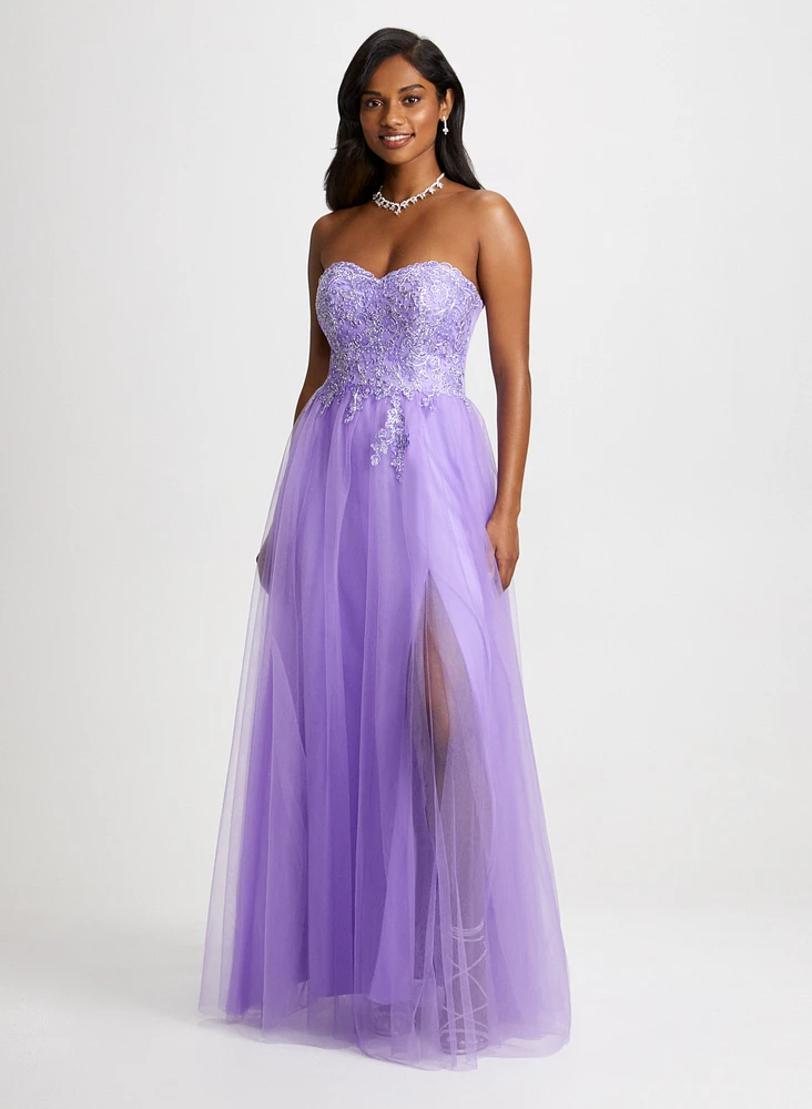 Robe bustier avec jupe en tulle et appliques florales