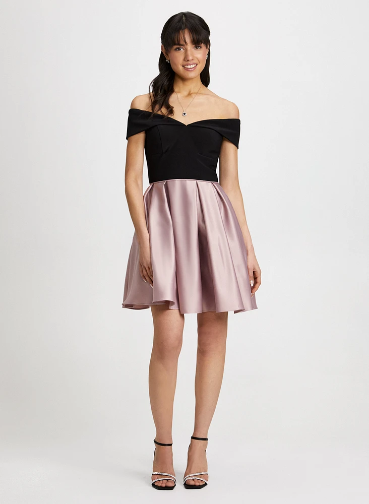 Off-the-Shoulder Dress & Pendant Necklace