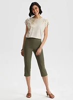 Pull-On Capris