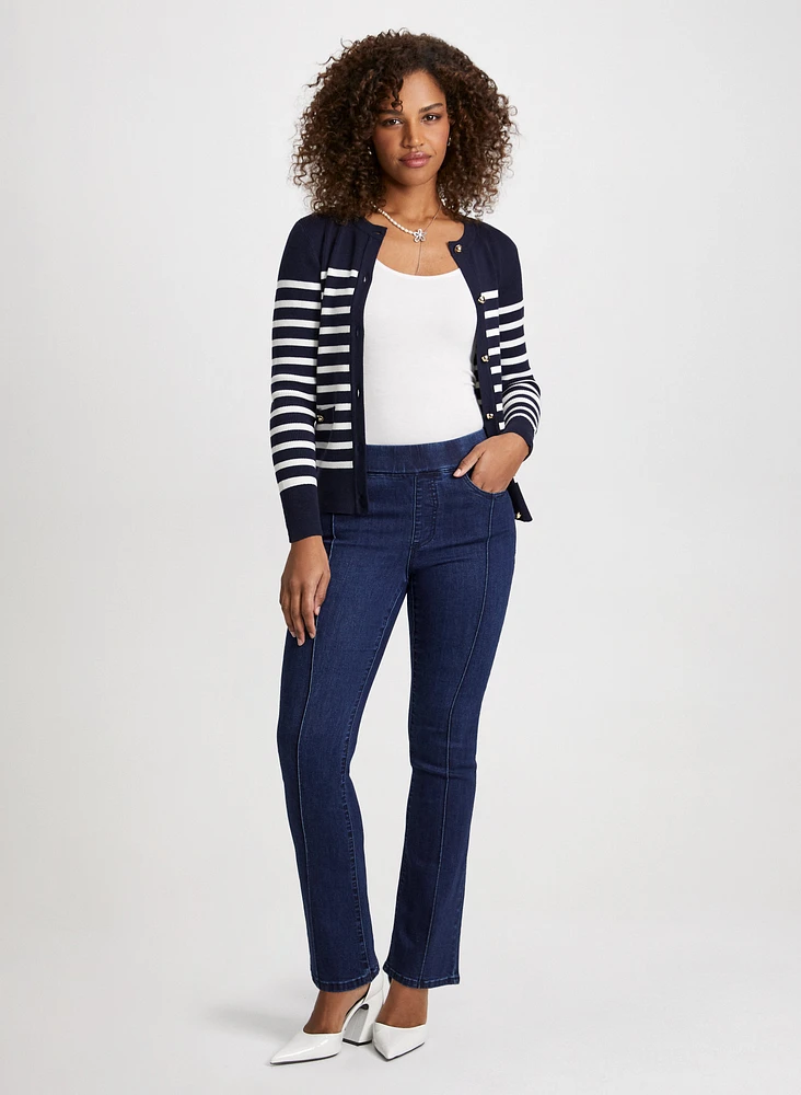 Cardigan à motif rayé et jean semi-évasé