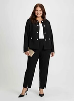 Veste à boutons nacrés et pantalon coupe Cité