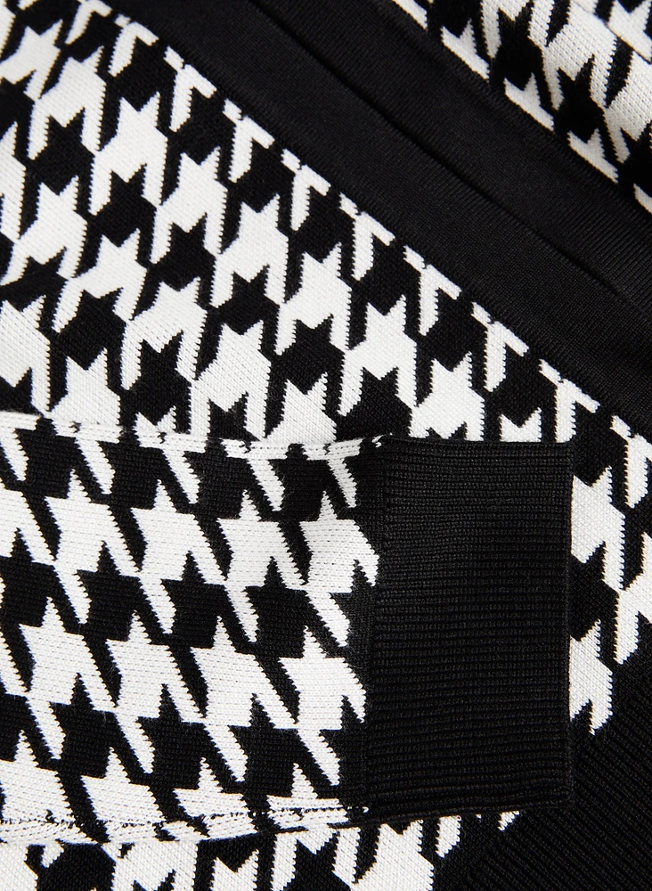 Short Houndstooth Motif Cardigan