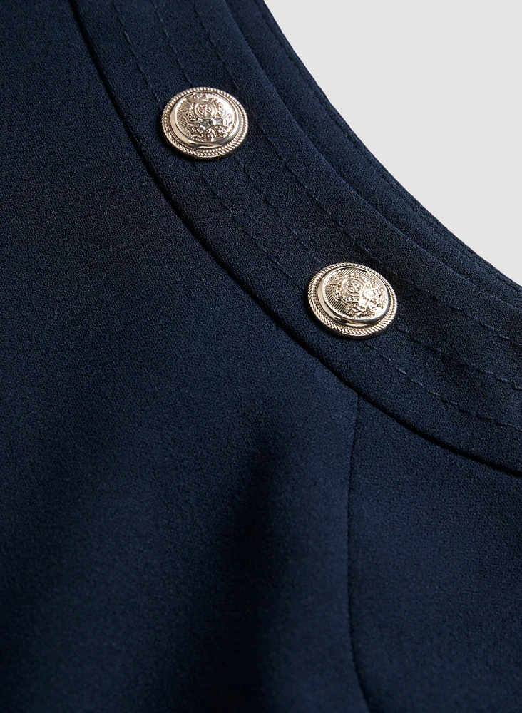 Robe sans manches à boutons décoratifs