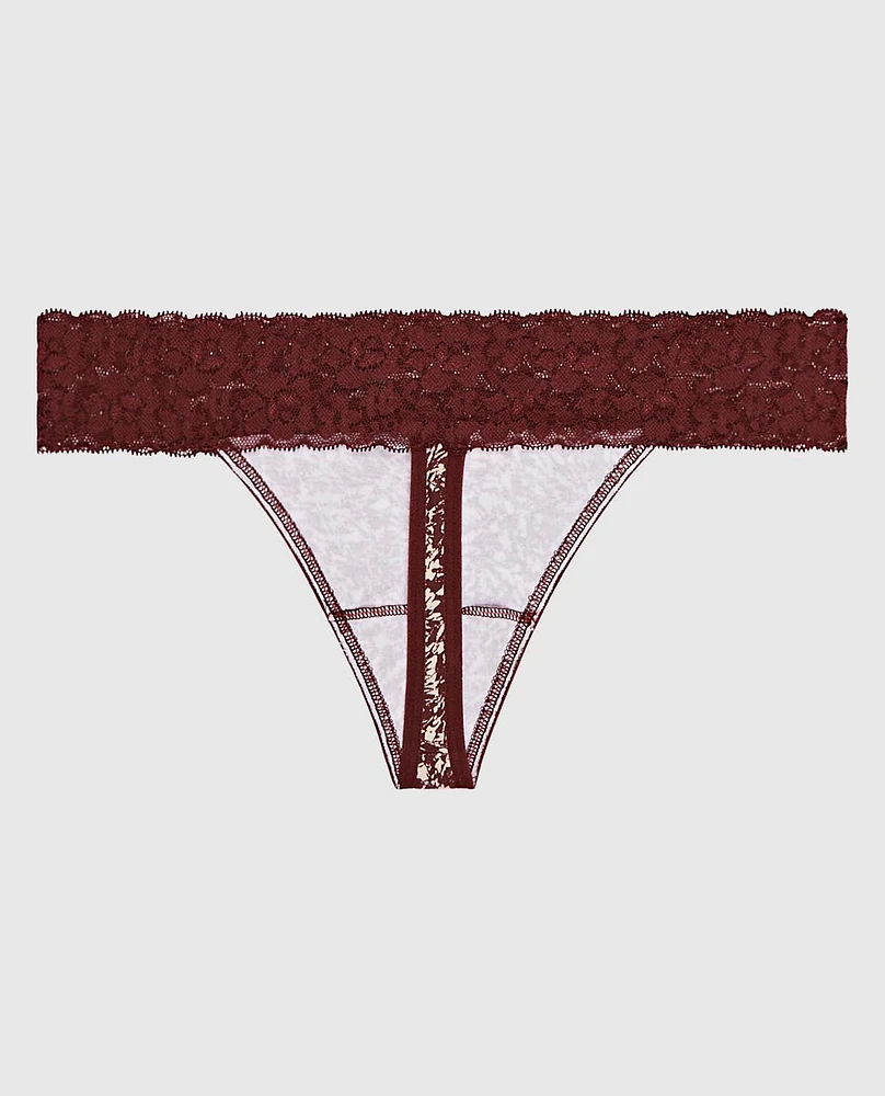 Tanga avec bordure en dentelle