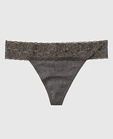 Tanga avec bordure en dentelle